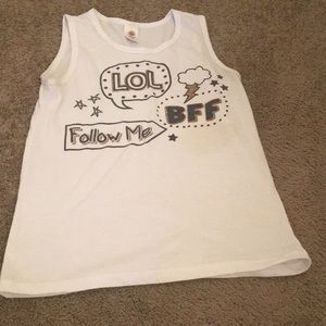 i am selling this tank top type of shirt .